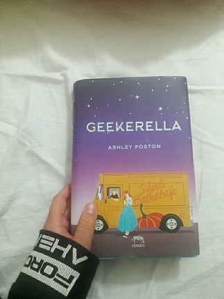 Geekerella / Ashley Poston