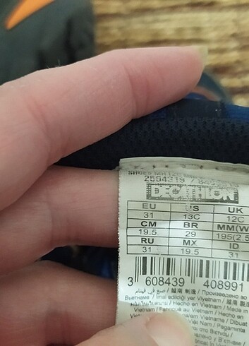 31 Beden Decathlon 31 numara su geçirmez çocuk botu