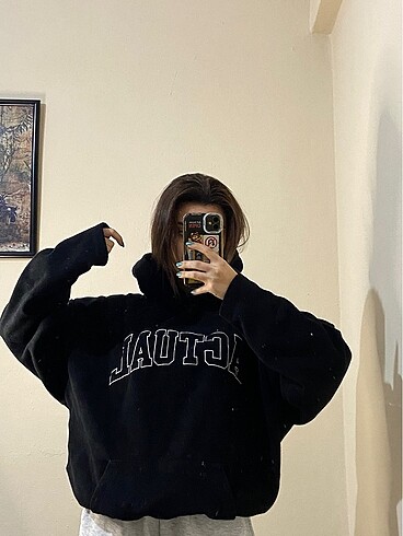 Polar Sweatshirt