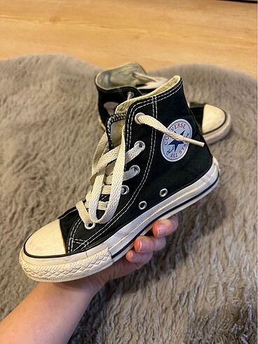 30 Beden siyah Renk Çocuk converse