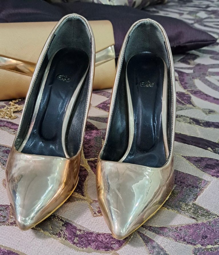 Parlak Altın Metalik Blok Topuklu Stiletto - Görsel 2