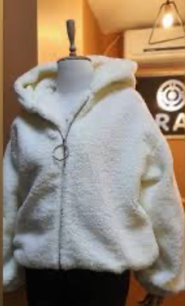 Beyaz Kapüşonlu  Peluş Ceket - Görsel 4