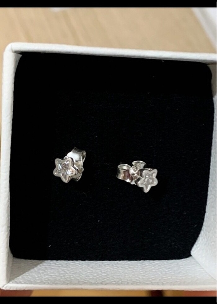 Pandora yıldız çivi küpe - Görsel 3