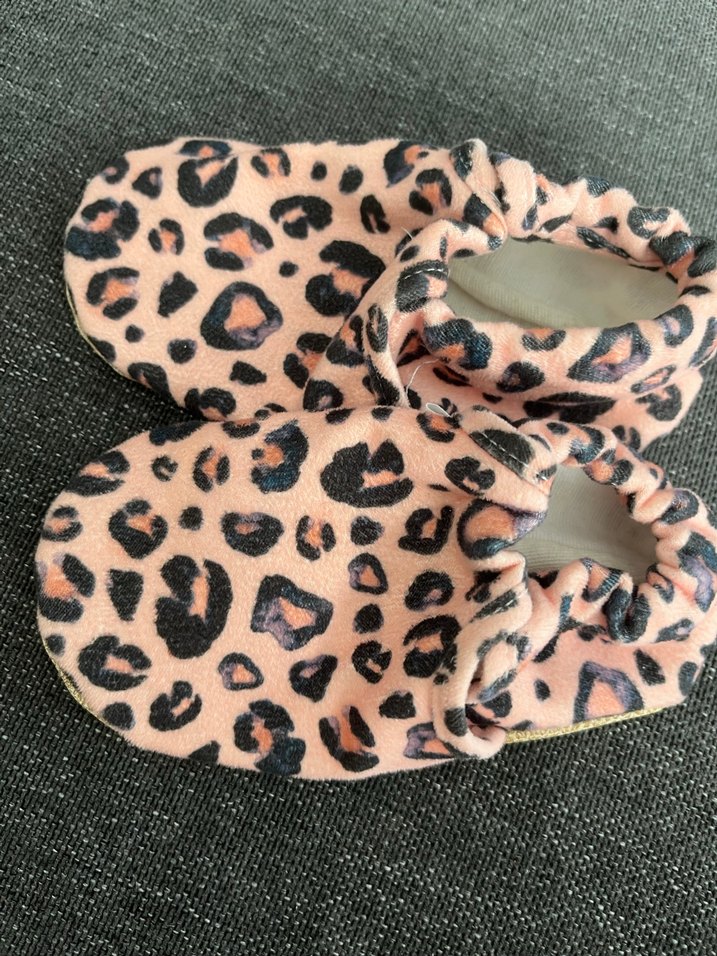 Bebek patik ev kreş ayakkabısı bir kere giydi sadece yepyeni - Görsel 2