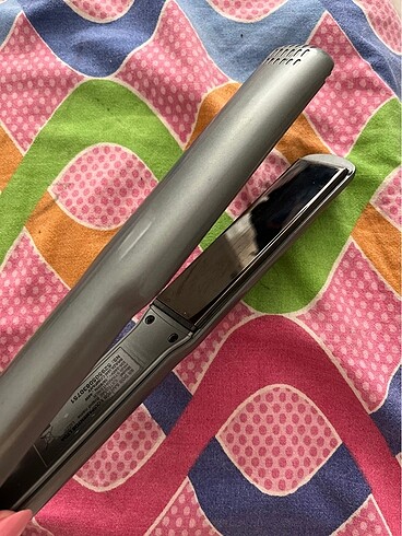 Dyson Dyson düzleştirici