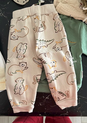 Yeşil Baskılı Bebek Erkek Takımı - Görsel 3