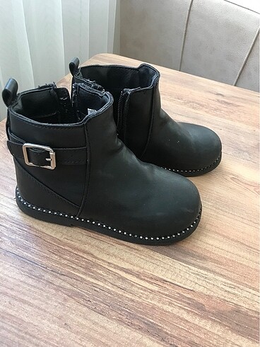 LC Waikiki Kız çocuk bot