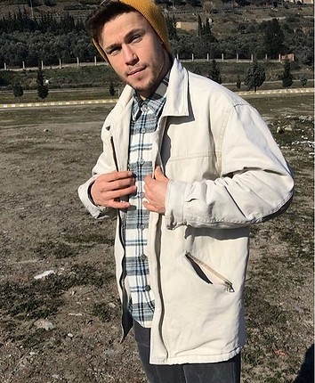 Diğer Krem mont