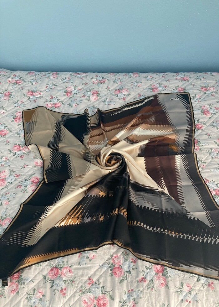 AKER DESENLİ EŞARP - Görsel 4