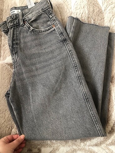 Pull and Bear Pull and bear jeans