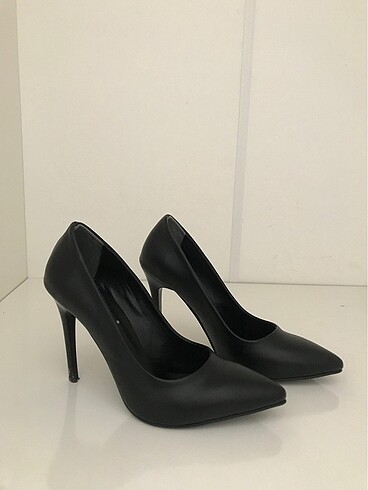39 Beden Siyah Stiletto