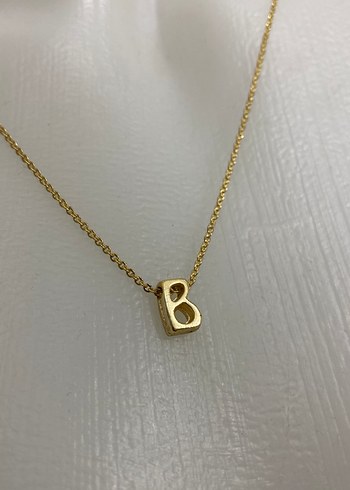 Altın Renkli Zincir Detaylı Minimalist Kolye - Görsel 2