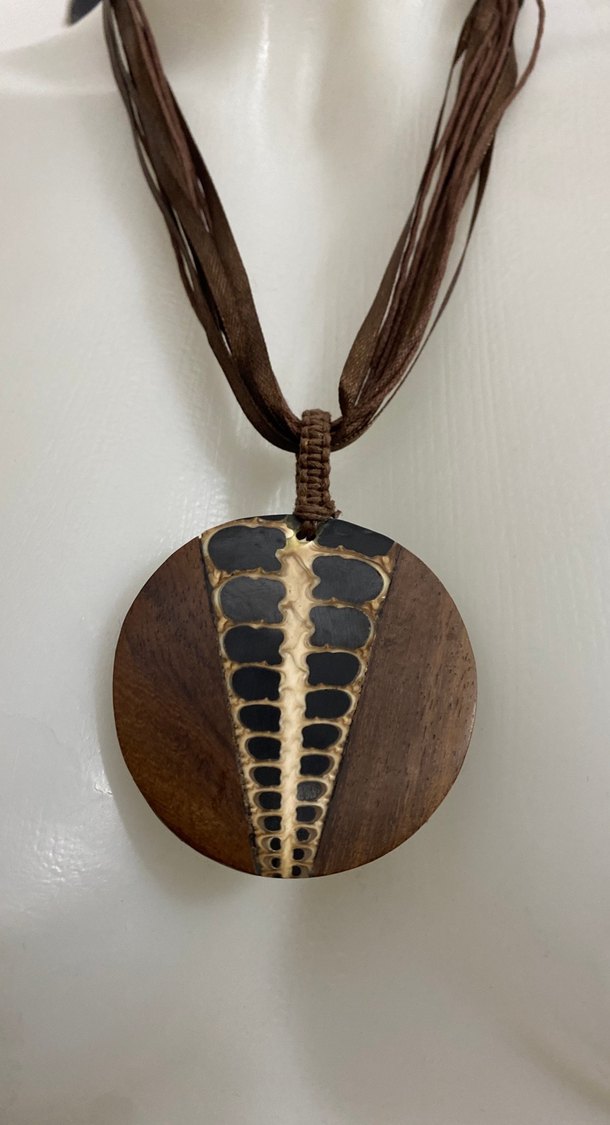 Uzun Kahverengi Boncuklu Yılan Desenli Bohem Kolye - Görsel 2