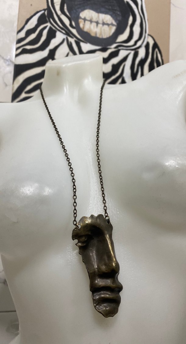 Uzun Zincirli Avant-Garde Kadın Kolye - Görsel 3