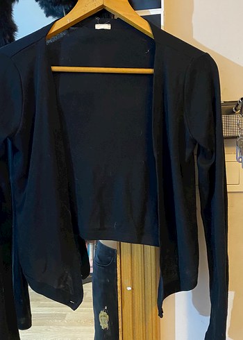s Beden Düğmeli Siyah V Yaka Crop Top