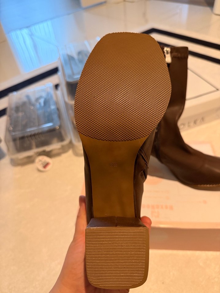 Kahverengi Deri Kadın Topuklu Bot - Görsel 2
