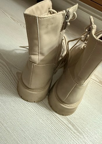 Bershka Bej Kadın Botlar - Görsel 4