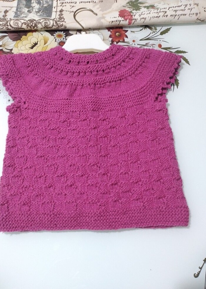 Kesme Şeker Modeli Kız Bebek Yelek  - Görsel 2