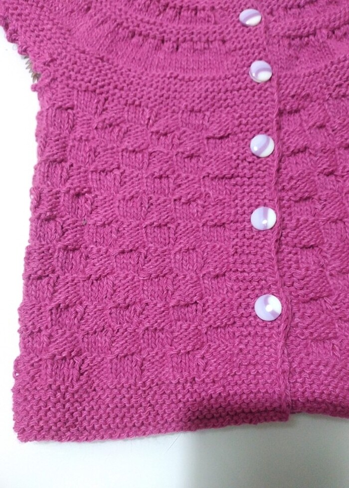 Kesme Şeker Modeli Kız Bebek Yelek  - Görsel 3