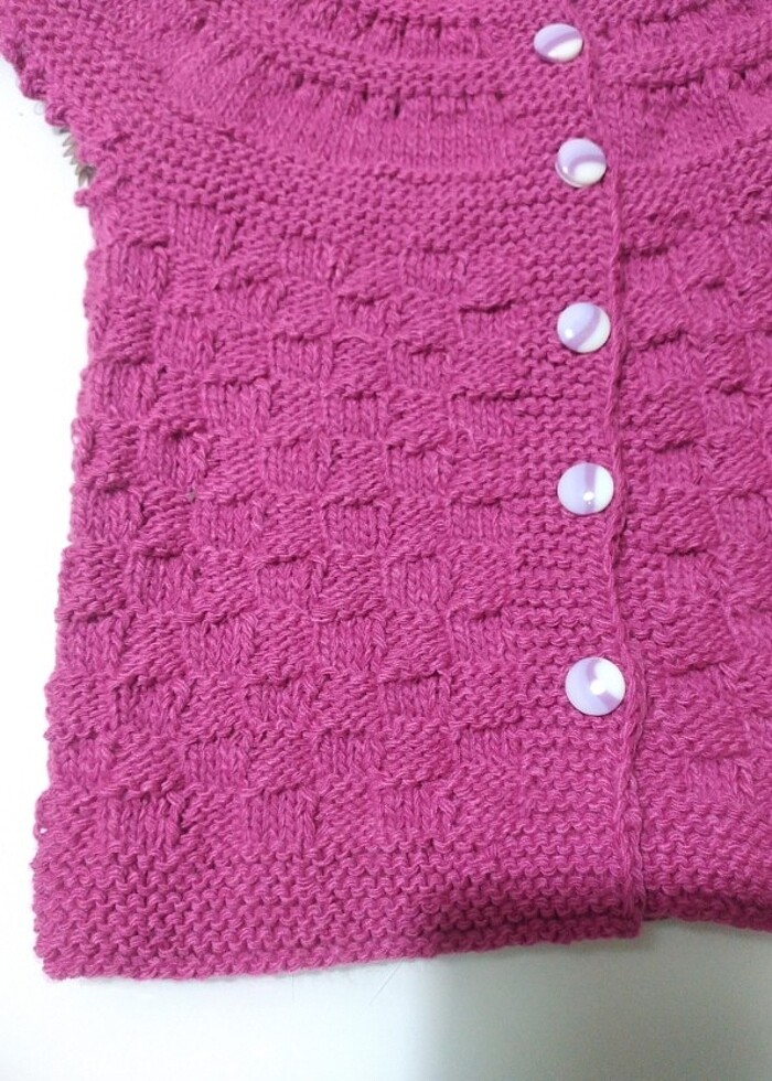 Kesme Şeker Modeli Kız Bebek Yelek  - Görsel 4