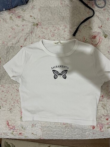 Bershka Kısa kollu crop üst