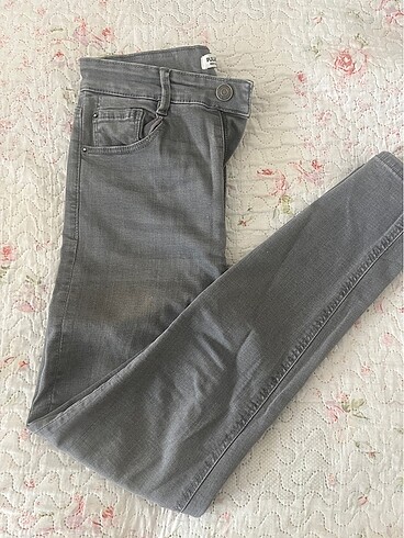 36 Beden skinny gri dar paça jean