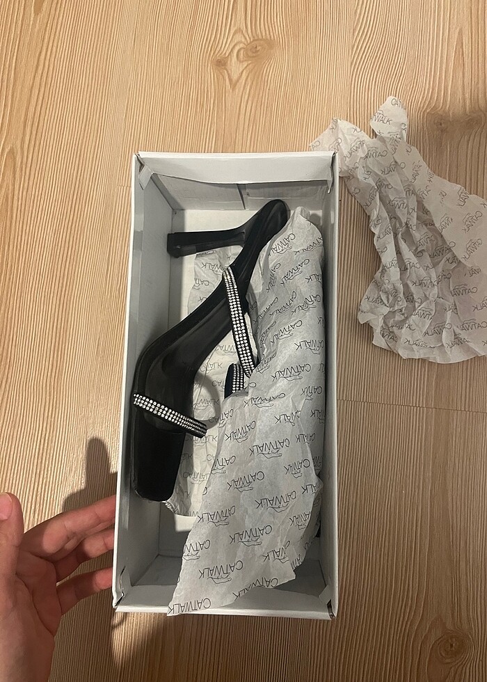 Topuklu ayakkabı - Görsel 3