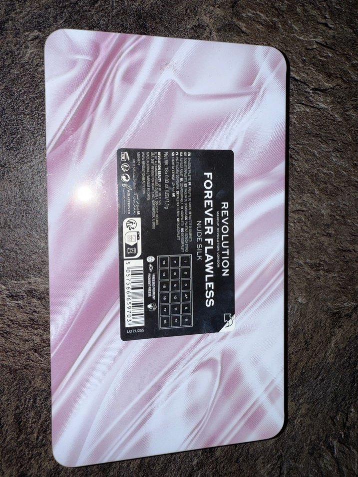 Revolution Parlak Pembe Far Paleti - Görsel 4