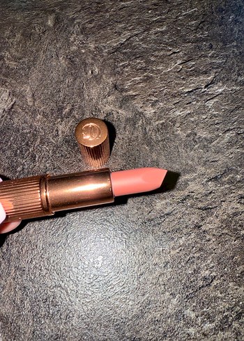 Charlotte tilbury pillow talk sıfır ruj - Görsel 3