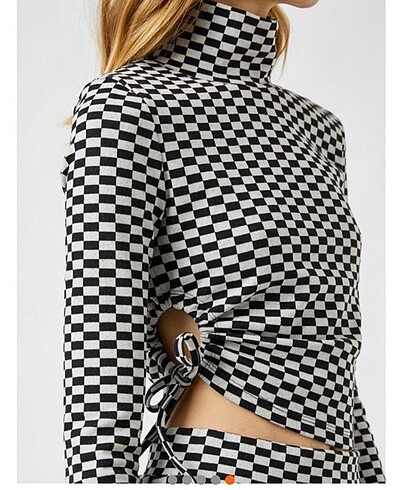 Koton dama desenli büzgülü crop