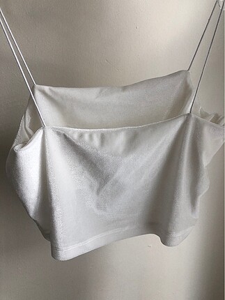 Beyaz crop top hiç giyilmedi