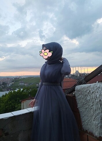 Kiralık tesettür Abiye