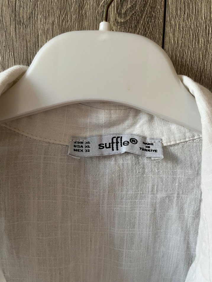 Düğmeli Beyaz Keten Kadın Gömlek - Görsel 3