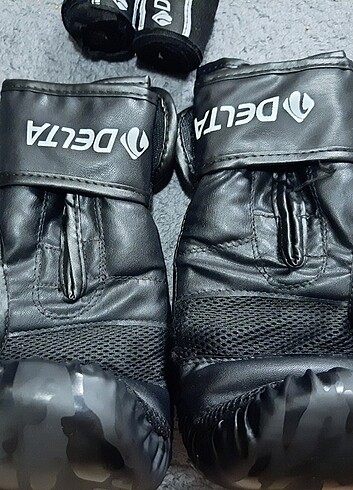 Delta Siyah boks eldiveni ve bandajı - Görsel 2