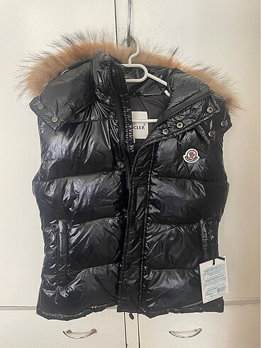 Moncler mont S