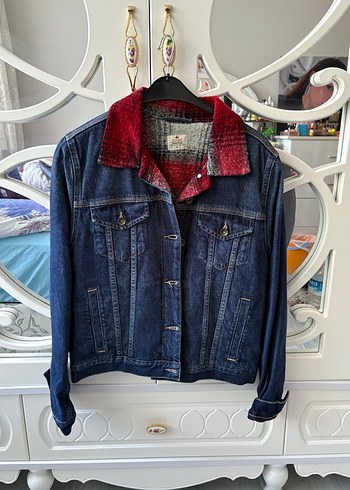 Bordo Yaka Detaylı Kadın Denim Ceket