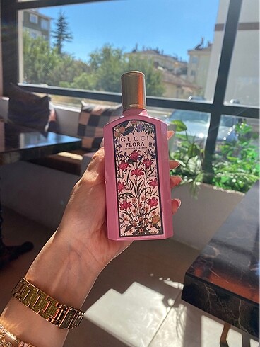 Kadın gucci flora parfüm