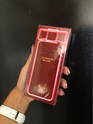 Le rouge gloss modern muse