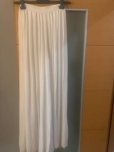 36 Beden beyaz Renk Orijinal etiketli Vakko Pantolon