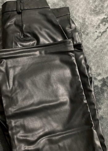 Kadın Siyah Deri pantolon - Görsel 2
