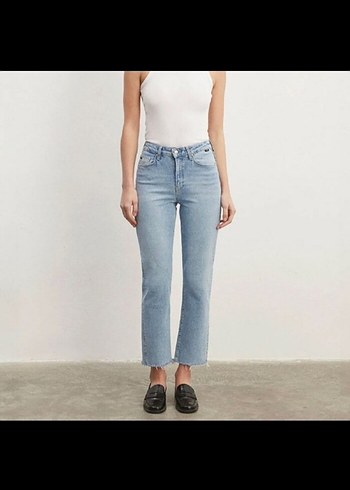 Mavi Jeans Mavi Yırtık Paçalı Rahat Kesim Kadın Kot Pantolon