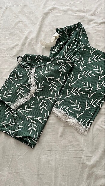 Diğer Pijama takımı sabahlıksız