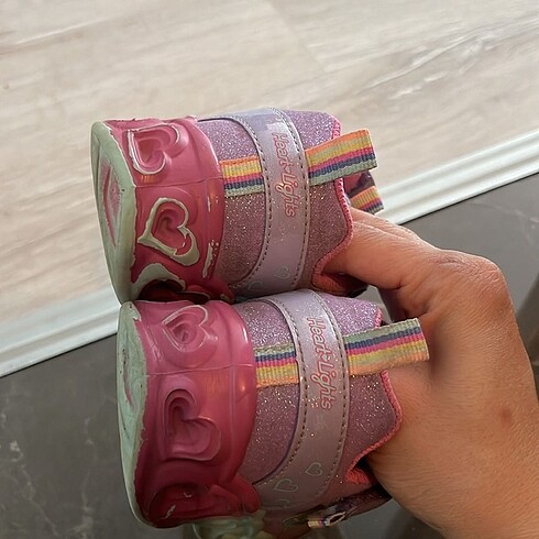 31 Beden mor Renk Skechers kız çocuk ayakkabı