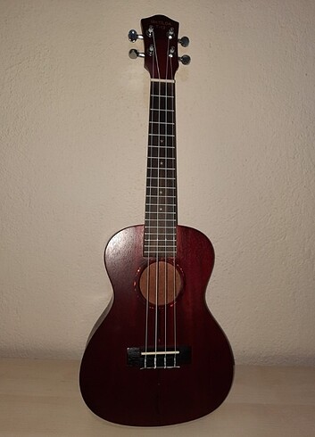 Matilda T-12 Ukulele