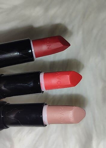 Beden Avon Ultra Colour Mat Üçlü Set