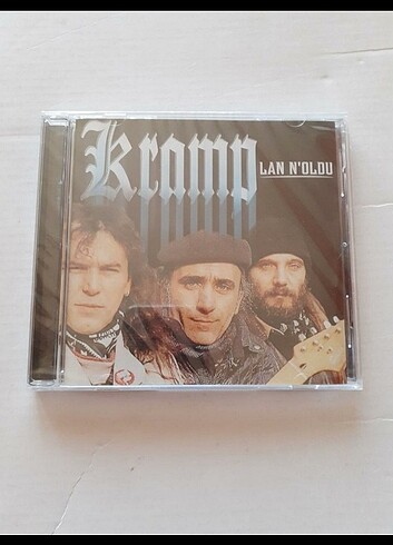 Kramp lan n'oldu CD ambalajında