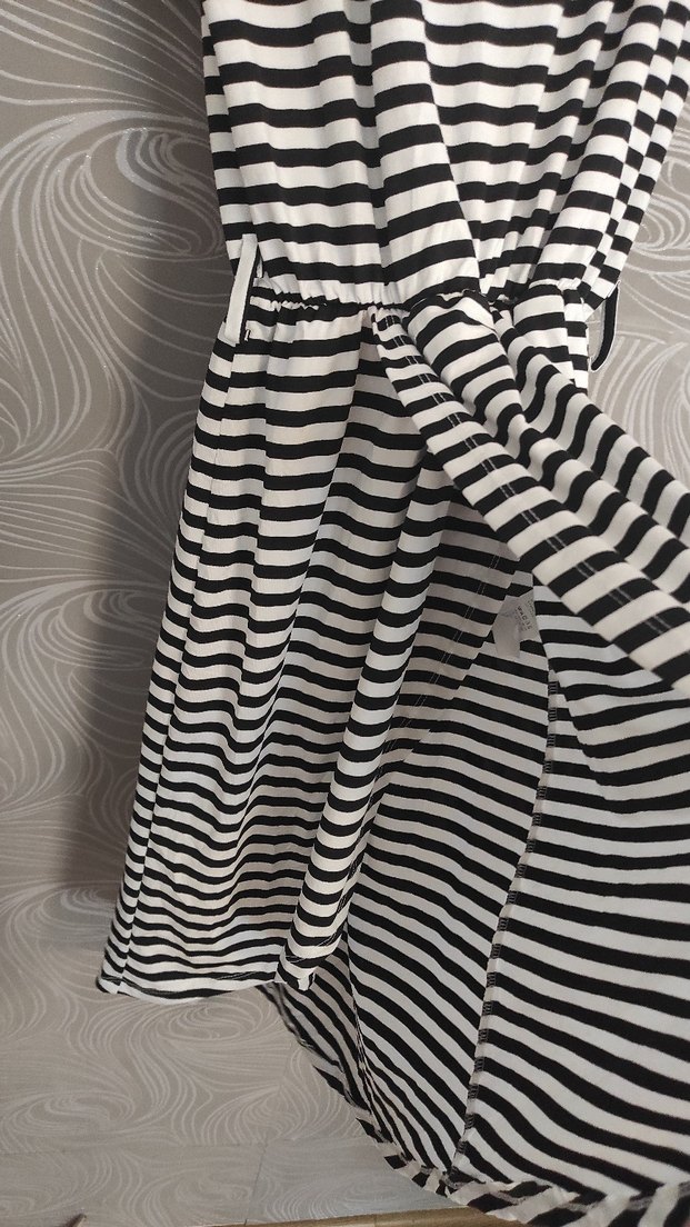 Siyah Beyaz Çizgili Kemerli Mini Elbise - Görsel 5