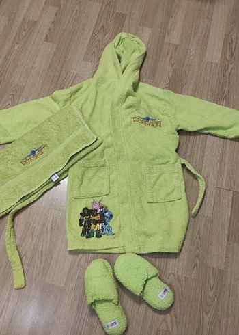 Erkek Çocuk Bornoz ve Terlik Seti - Görsel 5