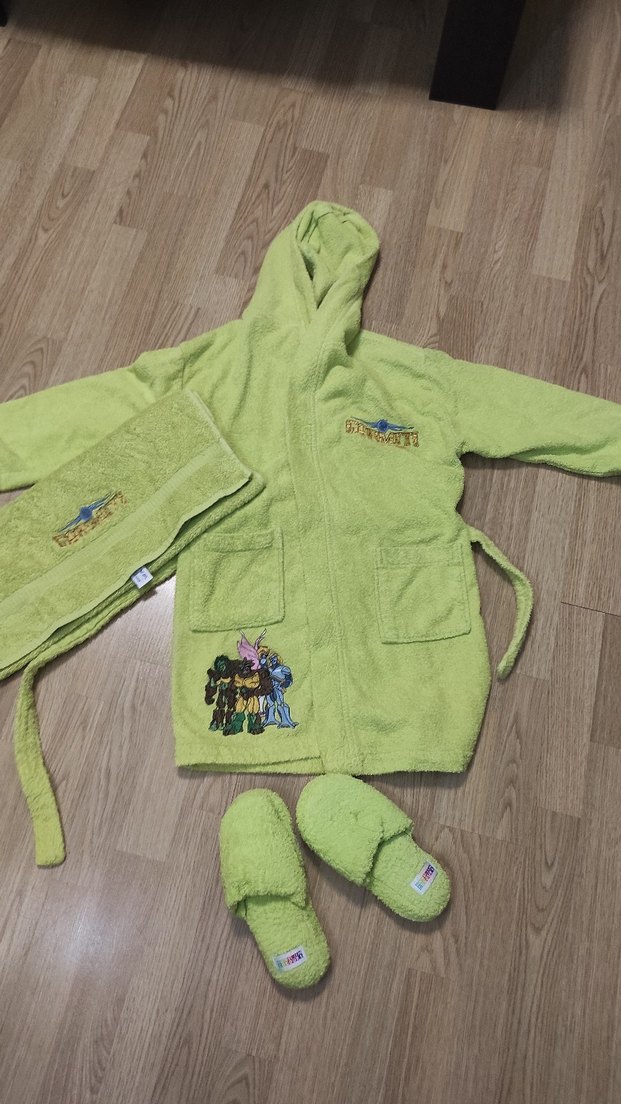 Erkek Çocuk Bornoz ve Terlik Seti - Görsel 5