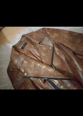 Ekol deri görünümlü ceket - Görsel 3